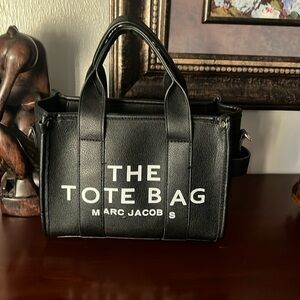 Marc Jacobs Black 'The Tote Bag' Leather Top-Handle Tote